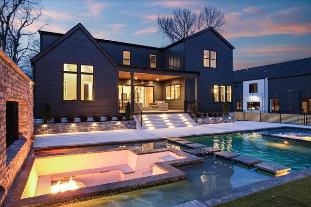 935 Battery Ln, Nashville, TN 37220