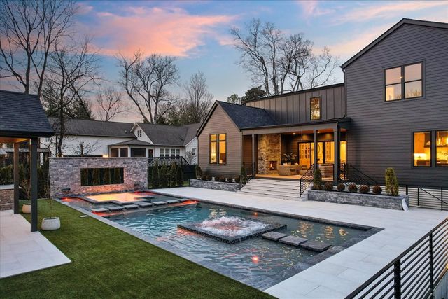 935 Battery Ln, Nashville, TN 37220
