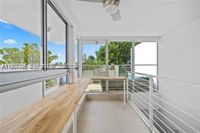 1600 Michigan Avenue 7, Miami Beach, FL 33139