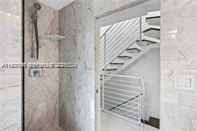 1600 Michigan Avenue 7, Miami Beach, FL 33139