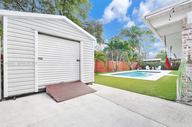 11561 SW 121st. Ave, Miami, FL 33186