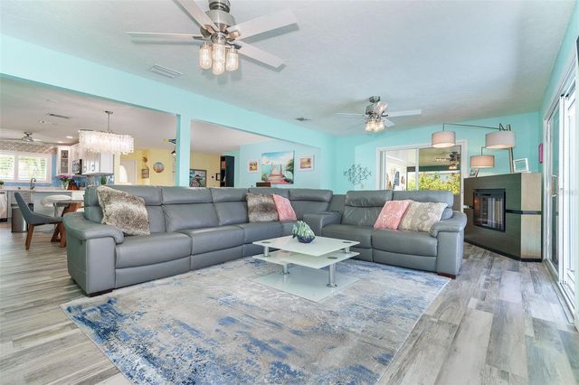 4195 SURFSIDE COURT, Port Charlotte, FL 33948