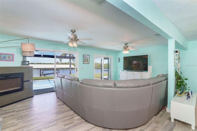 4195 SURFSIDE COURT, Port Charlotte, FL 33948