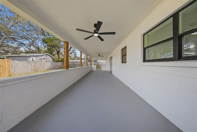 8014 N LYNN AVENUE, Tampa, FL 33604