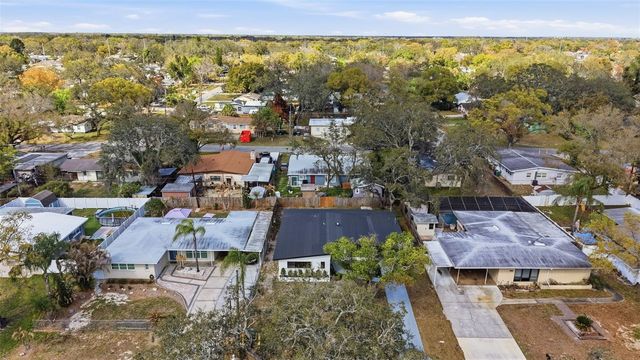 8014 N LYNN AVENUE, Tampa, FL 33604