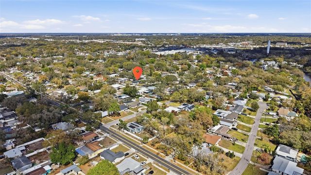 8014 N LYNN AVENUE, Tampa, FL 33604