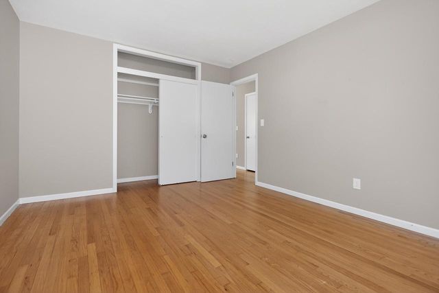 8531 W Lawrence AVENUE, Milwaukee, WI 53225