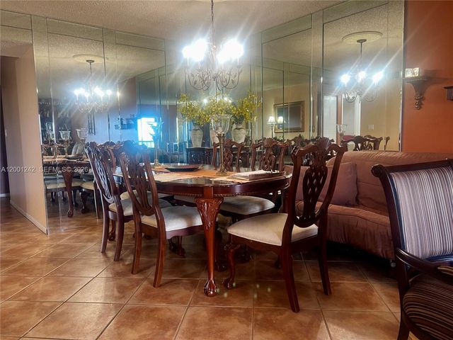 5860 NW 44th Street 804, Lauderhill, FL 33319