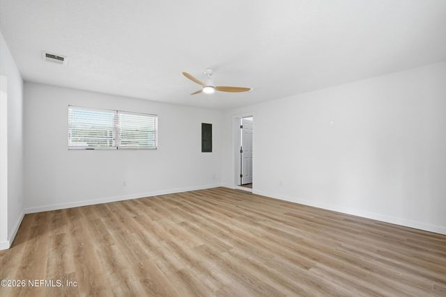 2234 LA VALLE Drive, Jacksonville, FL 32210