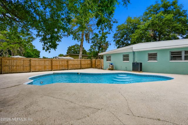 2234 LA VALLE Drive, Jacksonville, FL 32210