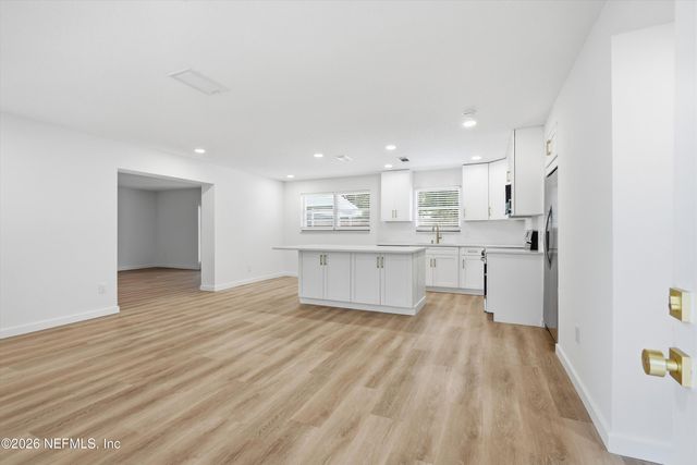 2234 LA VALLE Drive, Jacksonville, FL 32210
