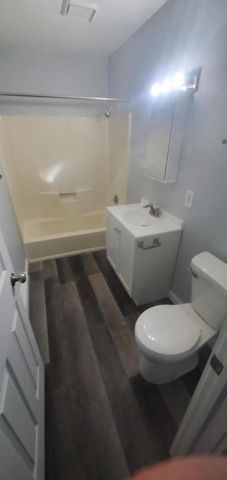 1321 4th STREET S, La Crosse, WI 54601