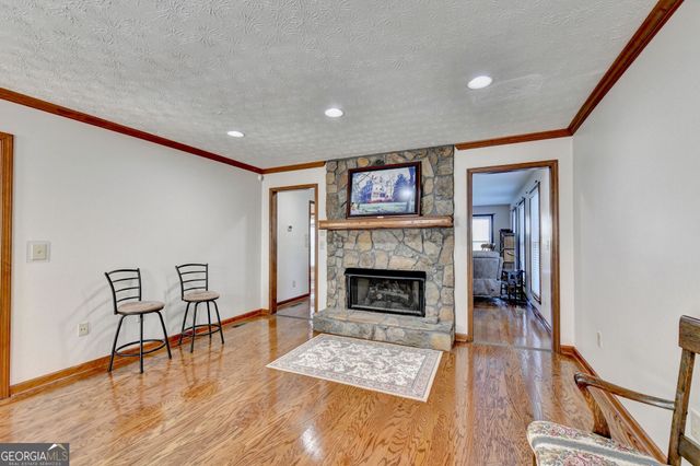 2100 Oak Village Lane, Lawrenceville, GA 30043
