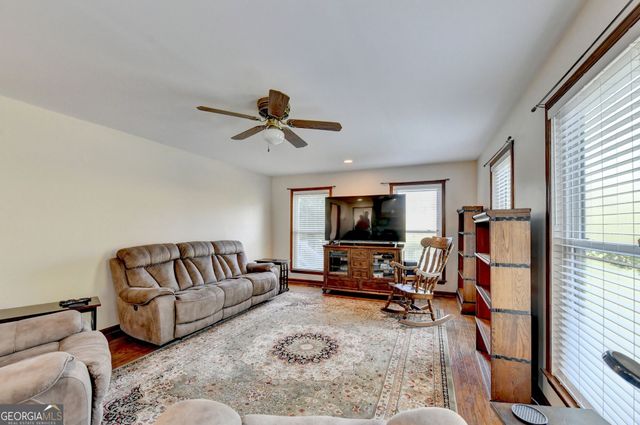 2100 Oak Village Lane, Lawrenceville, GA 30043