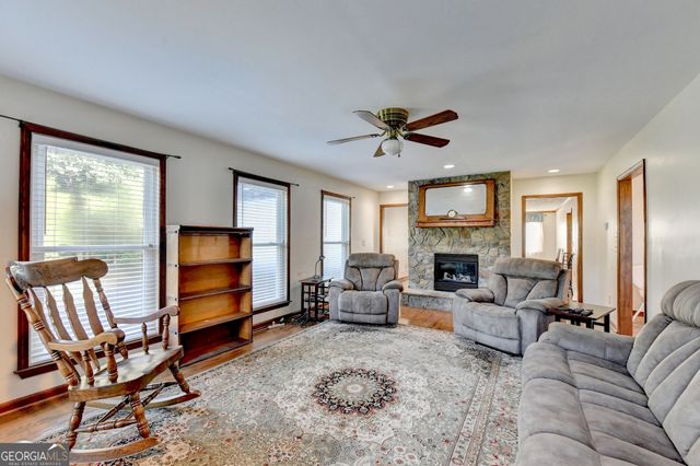 2100 Oak Village Lane, Lawrenceville, GA 30043