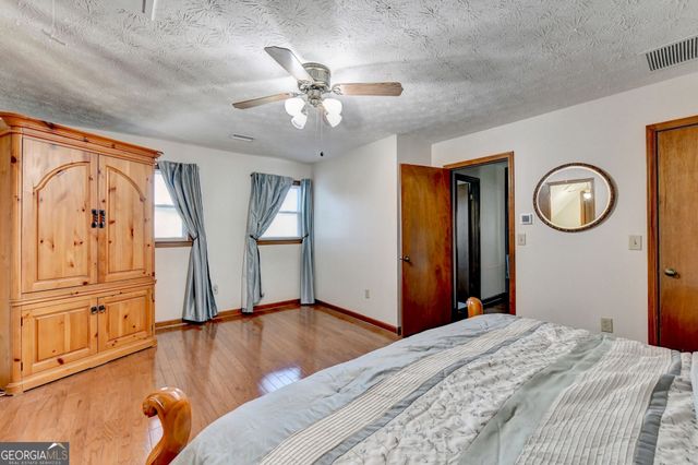 2100 Oak Village Lane, Lawrenceville, GA 30043