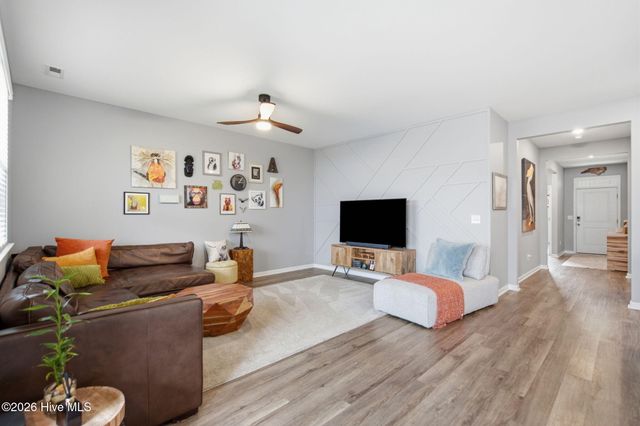 2512 Sandy Banks Lane, Wilmington, NC 28401