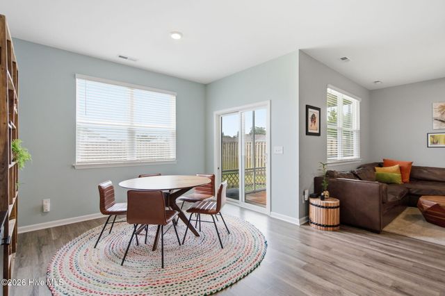 2512 Sandy Banks Lane, Wilmington, NC 28401