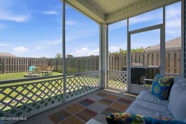 2512 Sandy Banks Lane, Wilmington, NC 28401