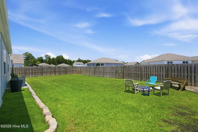 2512 Sandy Banks Lane, Wilmington, NC 28401