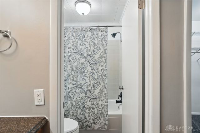 3103 Cloister Lane, Dayton, OH 45449