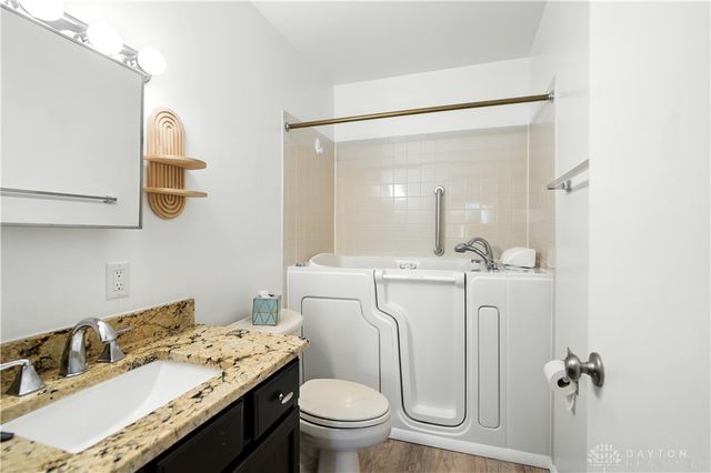 3103 Cloister Lane, Dayton, OH 45449