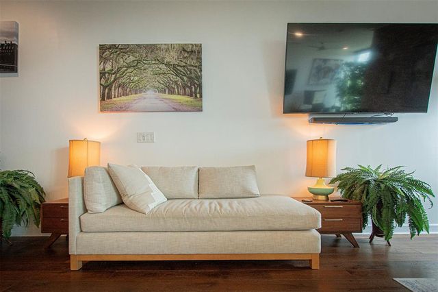 1322 E 12th ST 405, Austin, TX 78702