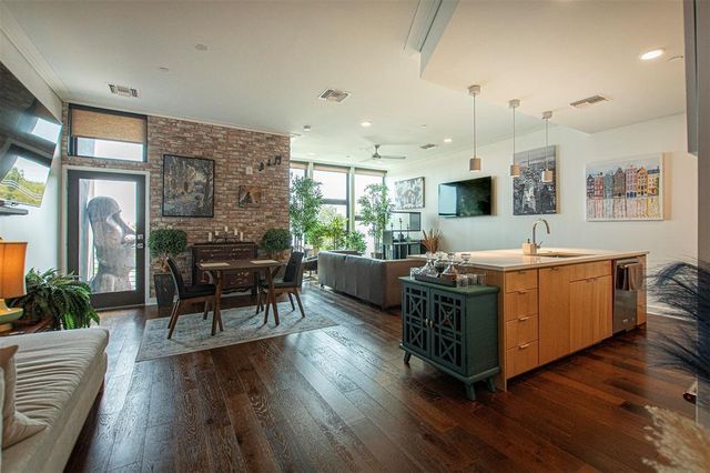 1322 E 12th ST 405, Austin, TX 78702