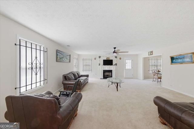 3867 Riverside Parkway, Decatur, GA 30034