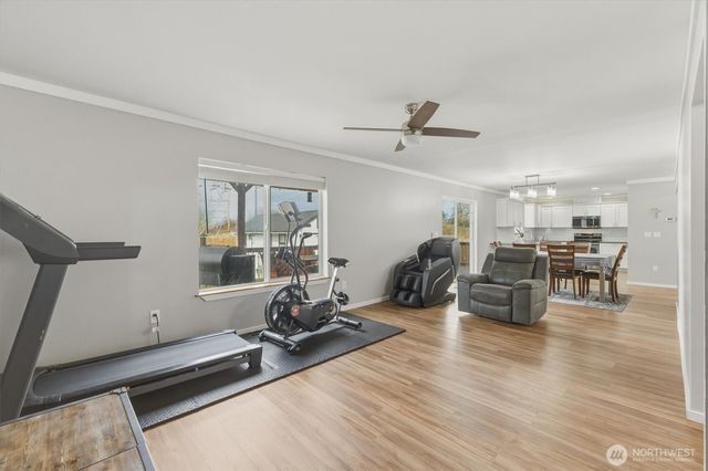 232 Shoreview Drive, Kelso, WA 98626