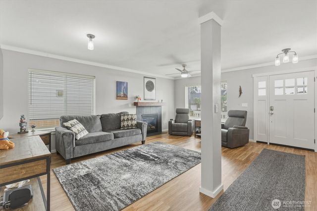 232 Shoreview Drive, Kelso, WA 98626