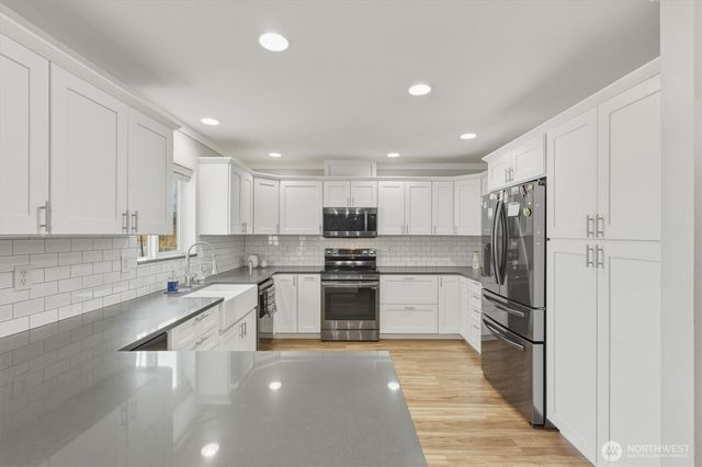 232 Shoreview Drive, Kelso, WA 98626