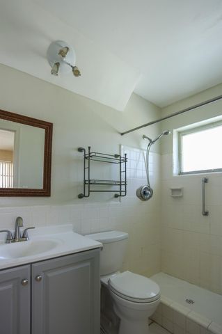 4513 NW 44th St, Tamarac, FL 33319