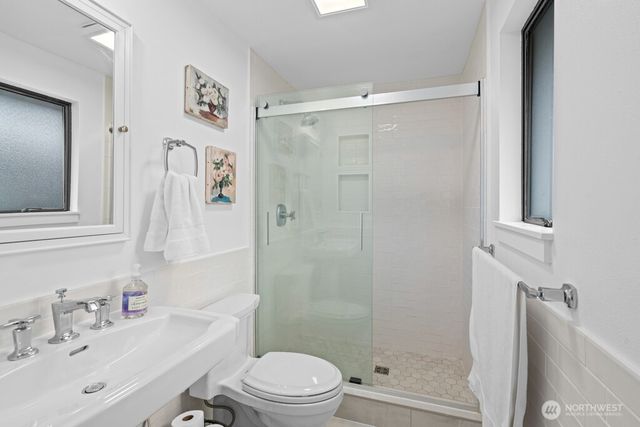 17420 158th Avenue SE, Renton, WA 98058