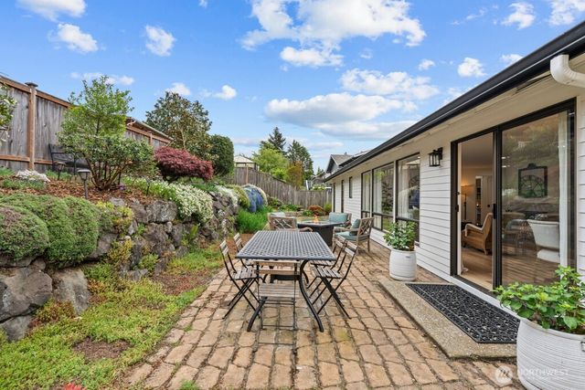 17420 158th Avenue SE, Renton, WA 98058