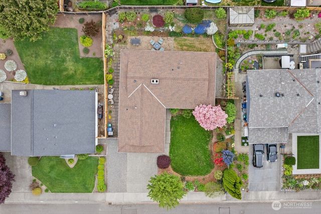 17420 158th Avenue SE, Renton, WA 98058