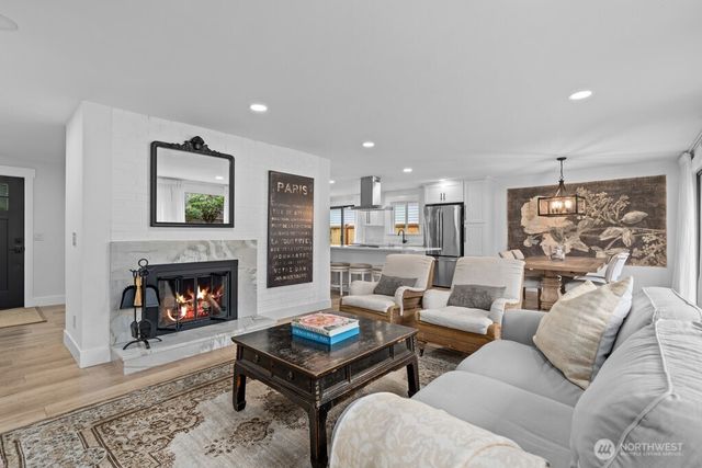 17420 158th Avenue SE, Renton, WA 98058