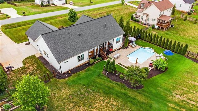 8868 Belews Ridge Road, Stokesdale, NC 27357