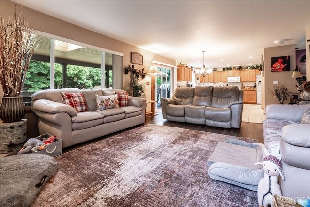 17107 115th Street E, Bonney Lake, WA 98391