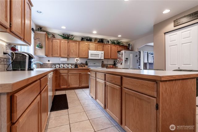 17107 115th Street E, Bonney Lake, WA 98391