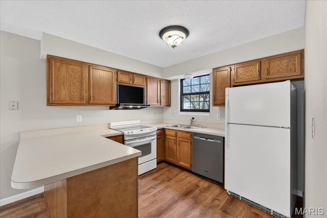 2306 Canyonlands Drive D, Maryland Heights, MO 63043