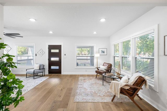 718 34TH AVENUE S, St Petersburg, FL 33705