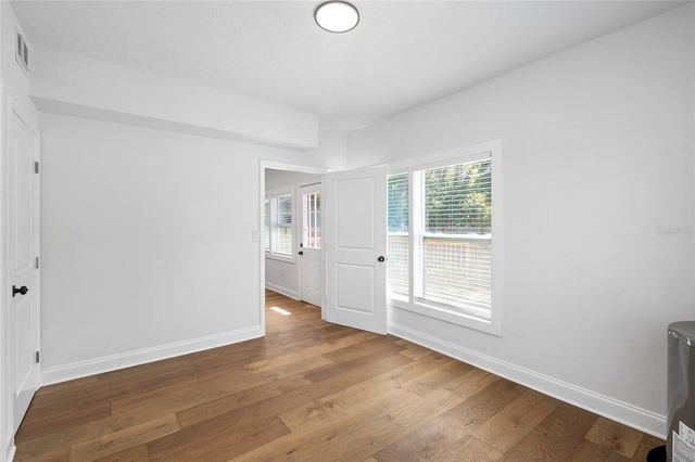 718 34TH AVENUE S, St Petersburg, FL 33705