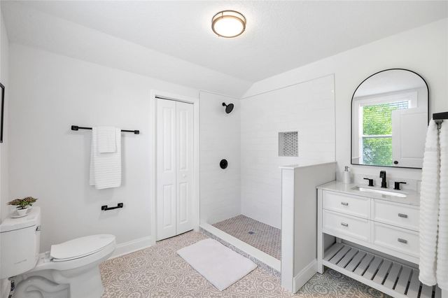 718 34TH AVENUE S, St Petersburg, FL 33705