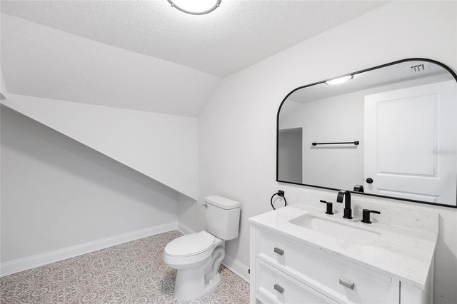 718 34TH AVENUE S, St Petersburg, FL 33705