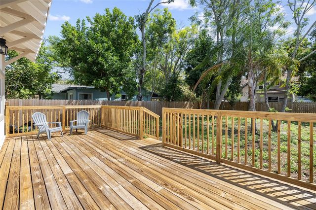 718 34TH AVENUE S, St Petersburg, FL 33705