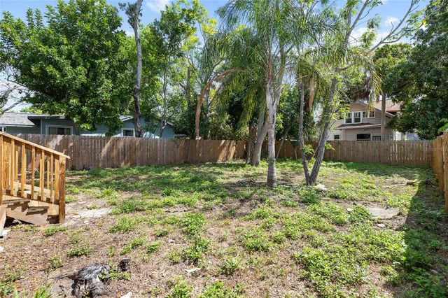 718 34TH AVENUE S, St Petersburg, FL 33705
