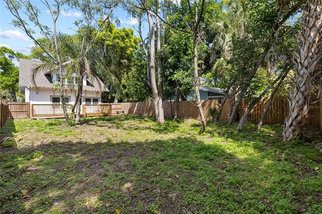 718 34TH AVENUE S, St Petersburg, FL 33705