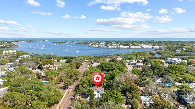 718 34TH AVENUE S, St Petersburg, FL 33705