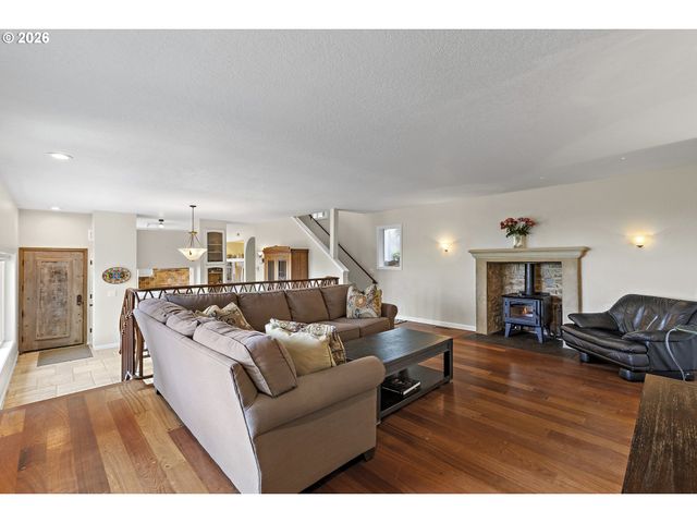 12436 Sw 58TH Ave, Portland, OR 97219
